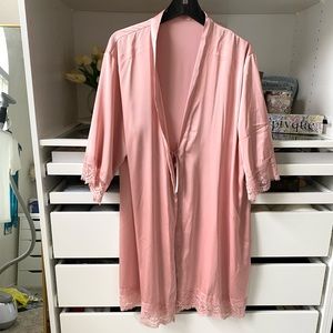 Soft Silky Long Pink Lace Robe Quarter Length Sleeve